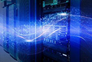 Infografik, die Cloud-Backup und Inhouse-Lösung im Vergleich zeigt, erstellt von microCAT